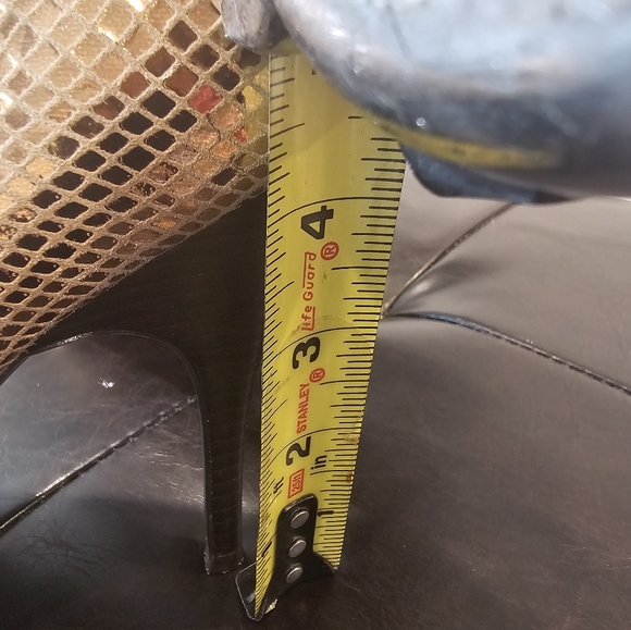 Calvin Klein "Pari" peep toe heel - Picture 5 of 5